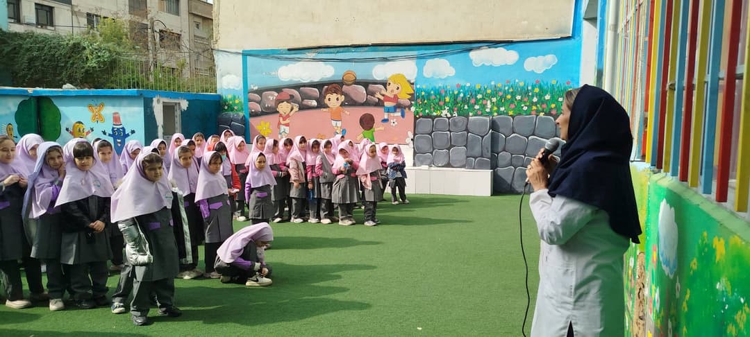 پیش دبستان و دبستان دخترانه مدرسه آذردخت