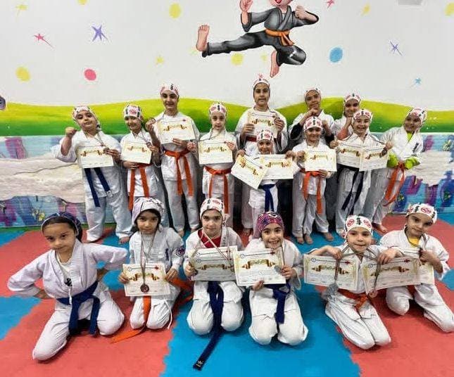 پیش دبستان و دبستان دخترانه آذردخت