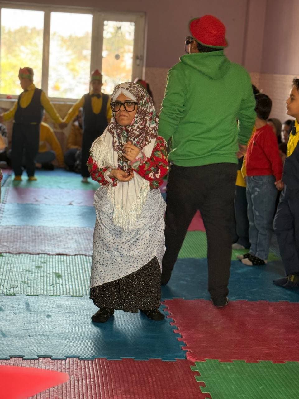 پیش دبستان و دبستان دخترانه آذردخت